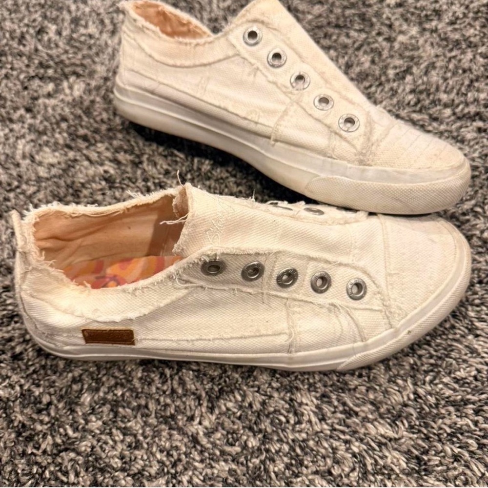 Casual White Canvas Slip-On Sneakers